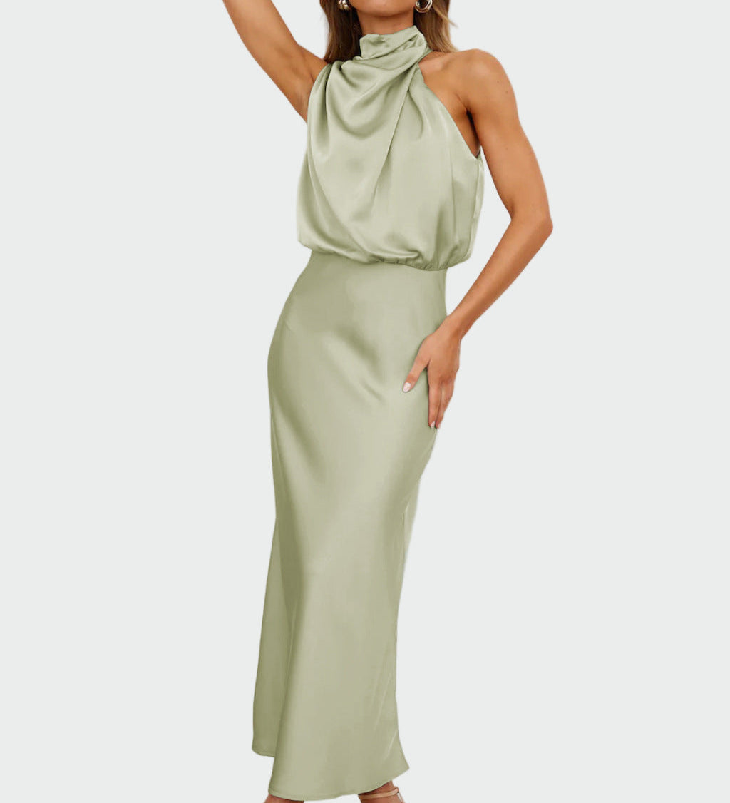 Elegantní Šaty s Otevřeným Zády