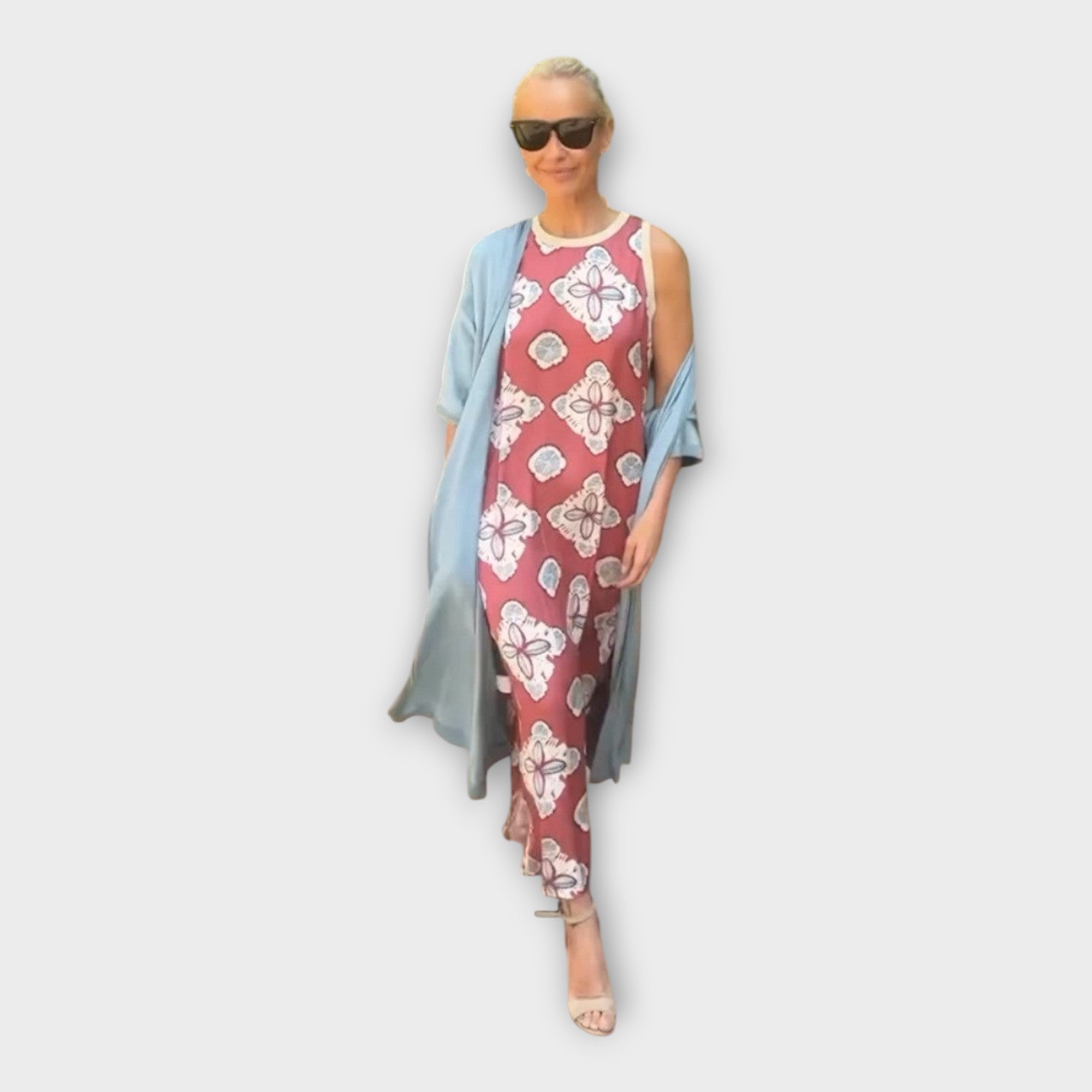 Maxi šaty s geometrickými a květinovými vzory