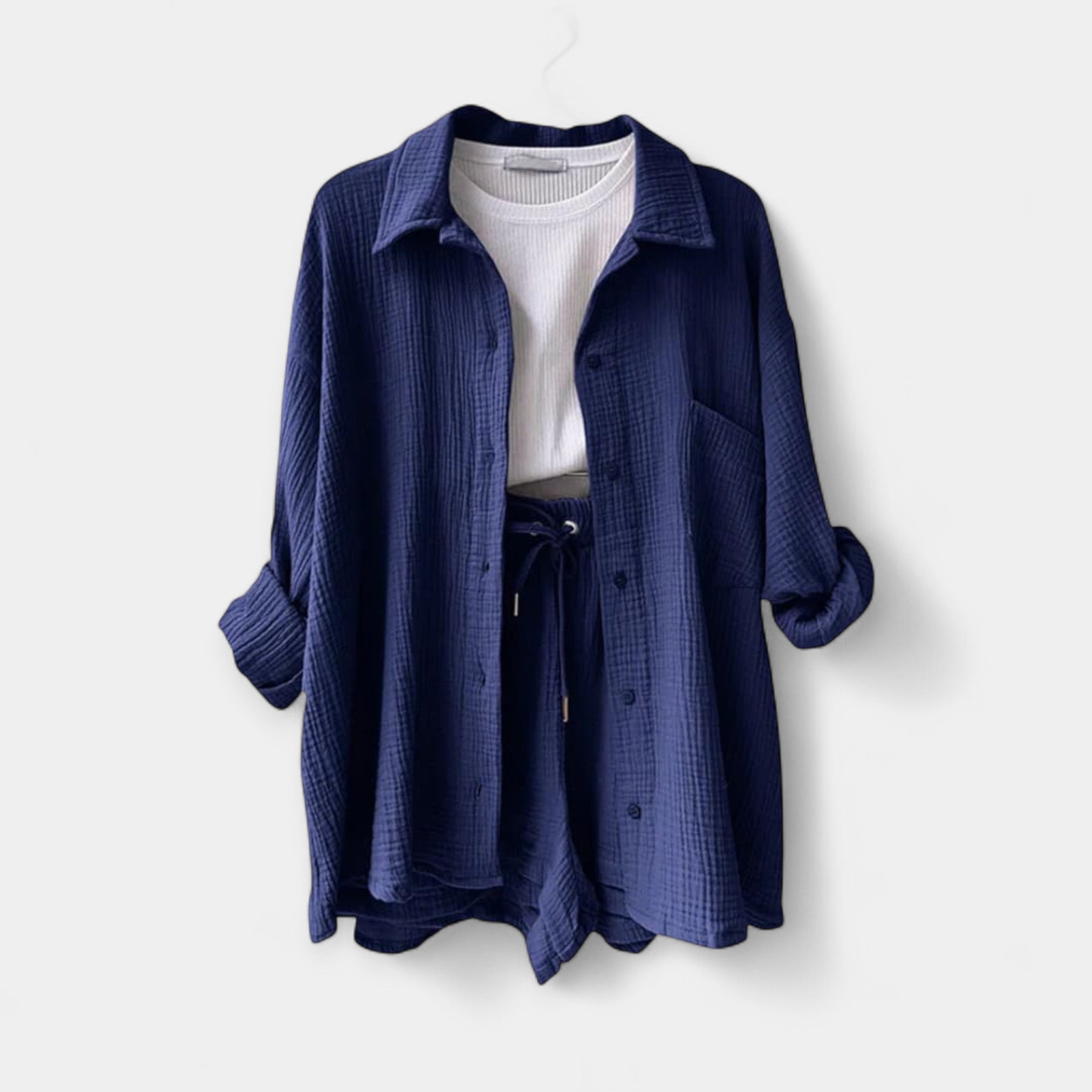 Dvoudílná letní souprava topu a šortek