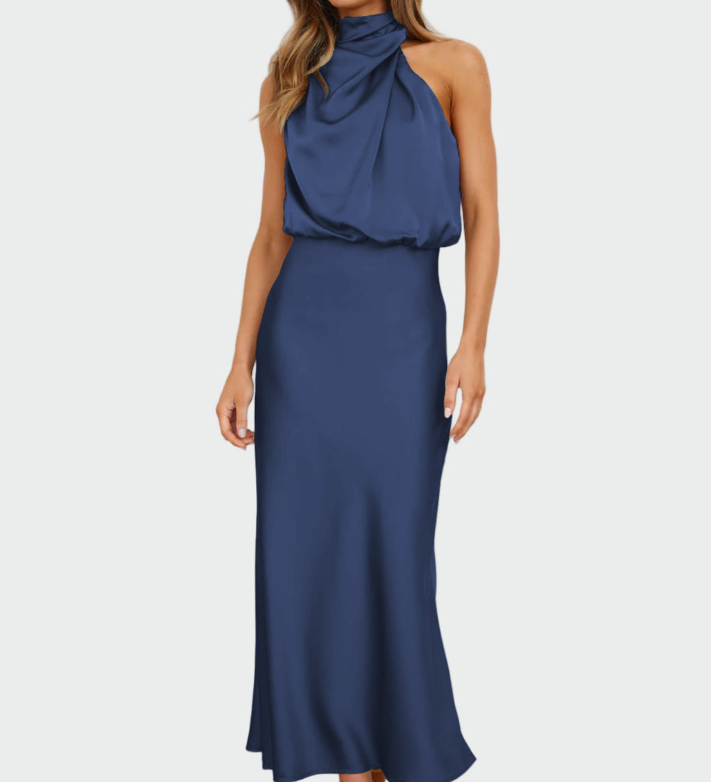 Elegantní Šaty s Otevřeným Zády