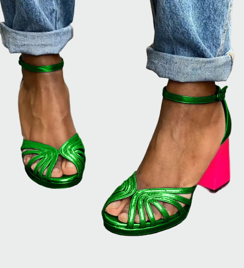 Sandály s dvoubarevným podpatkem