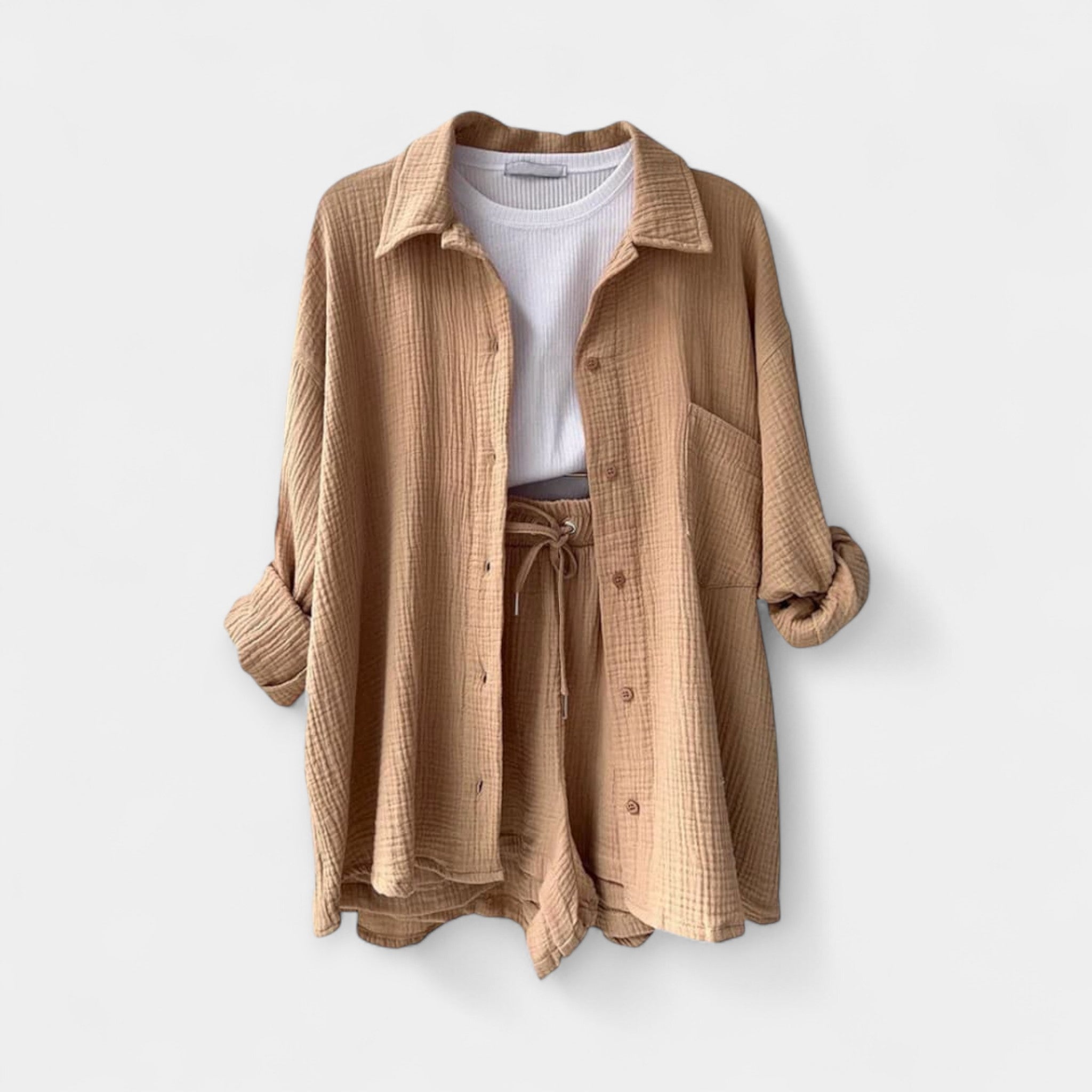 Dvoudílná letní souprava topu a šortek