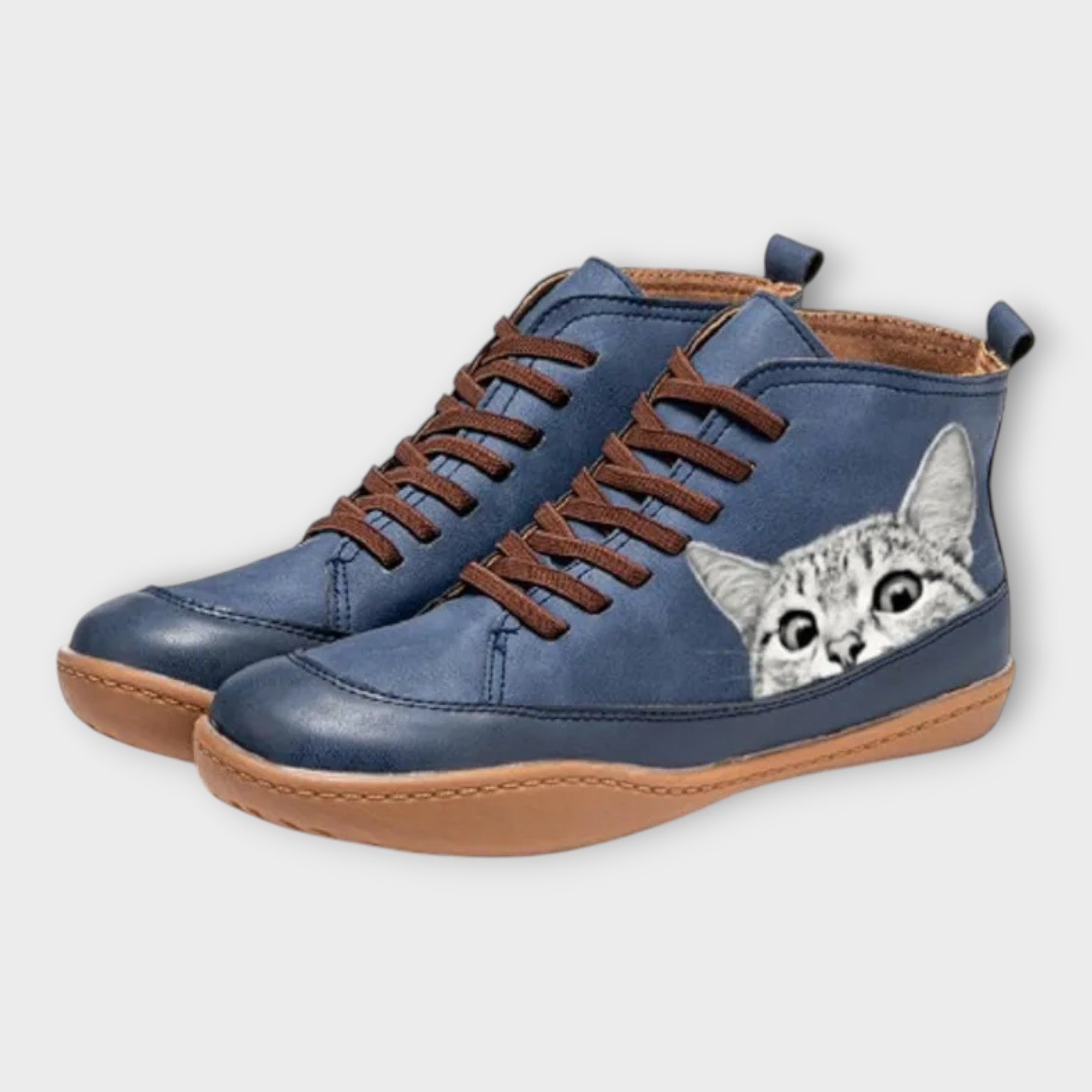 Stylové tenisky s decentním vzorem