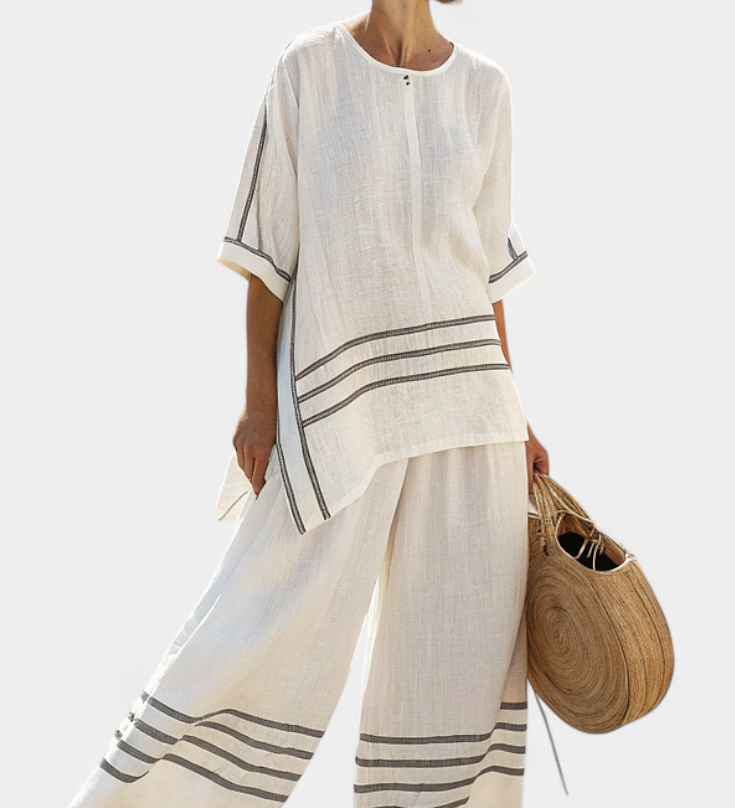 Overal s širokými pruhy a asymetrickým střihem - moderní a pohodlný styl