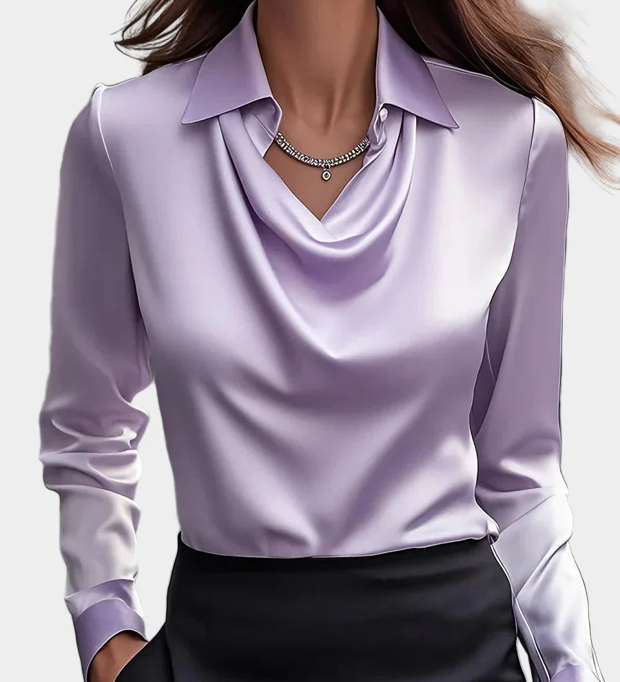 Elegantní Bílá Saténová Blůza s Drapé Dekolté