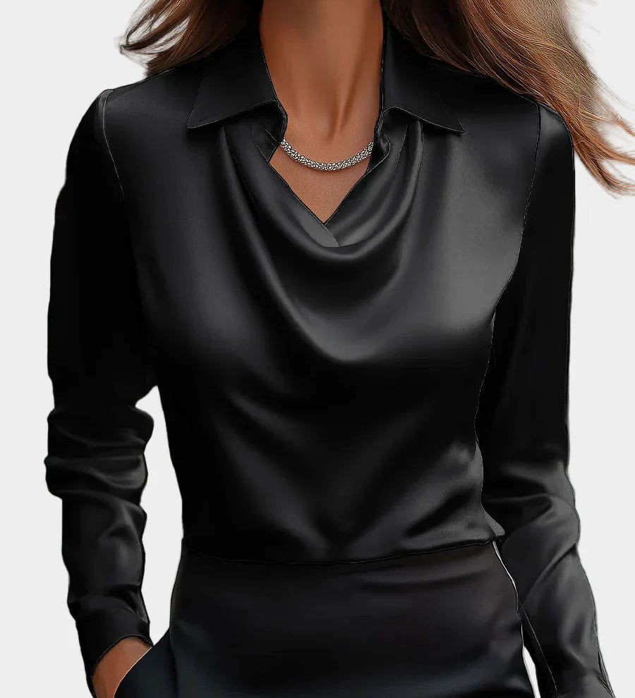 Elegantní Bílá Saténová Blůza s Drapé Dekolté