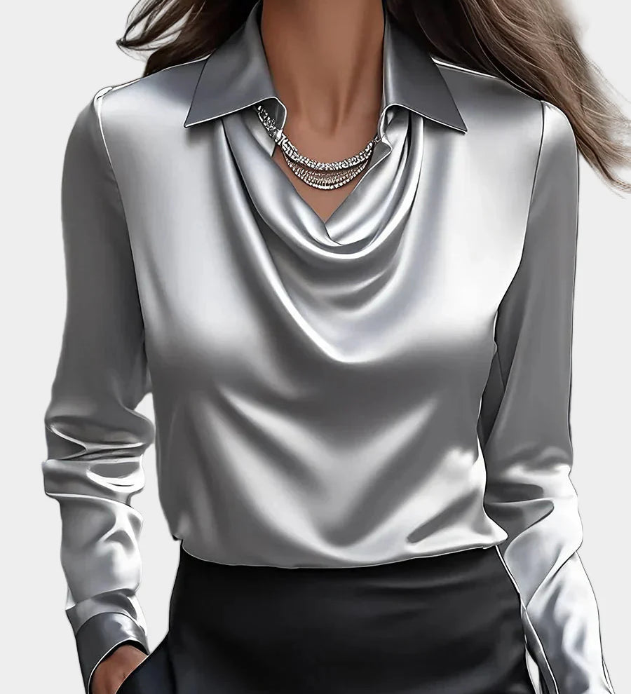 Elegantní Bílá Saténová Blůza s Drapé Dekolté