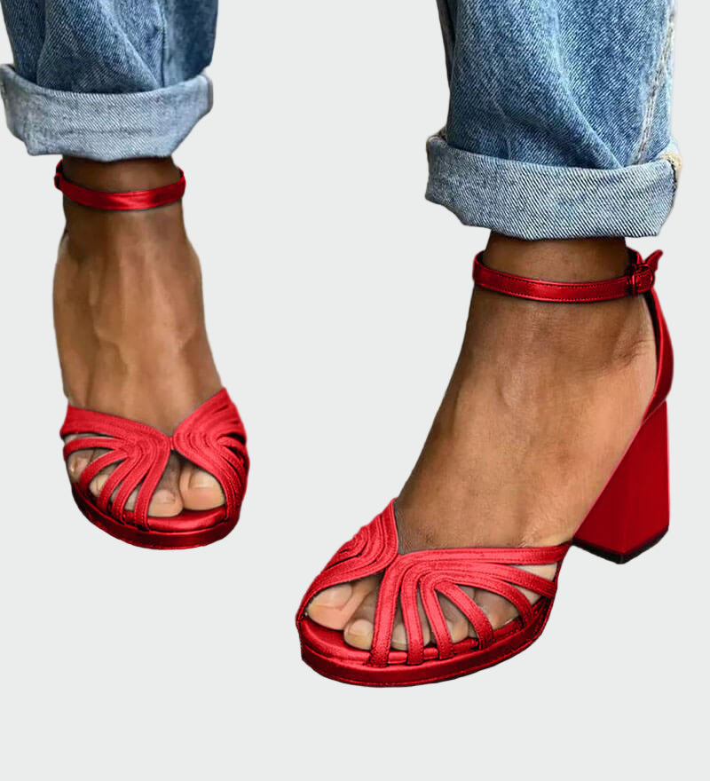 Sandály s dvoubarevným podpatkem