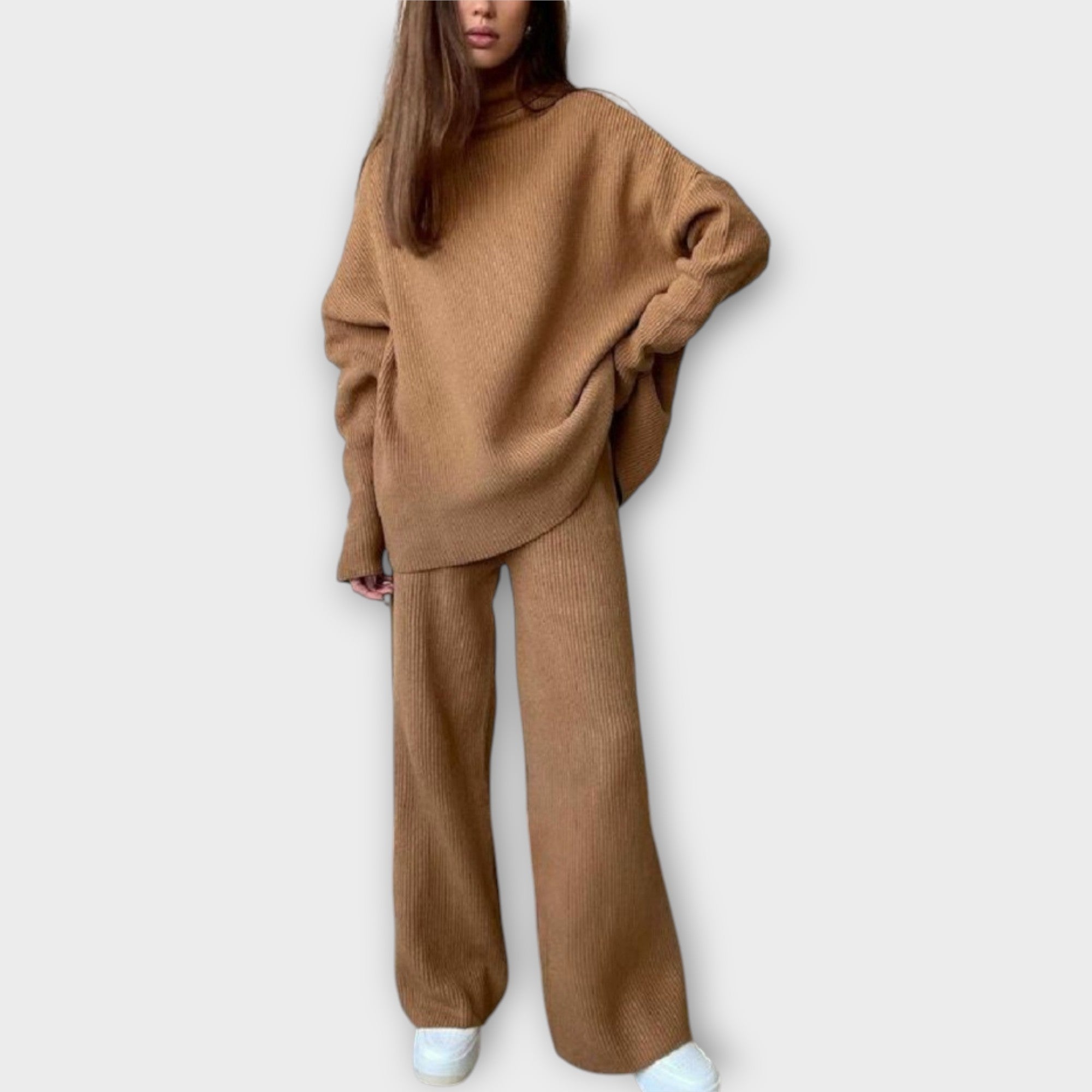 Pletená sada s volným střihem a minimalistickým designem