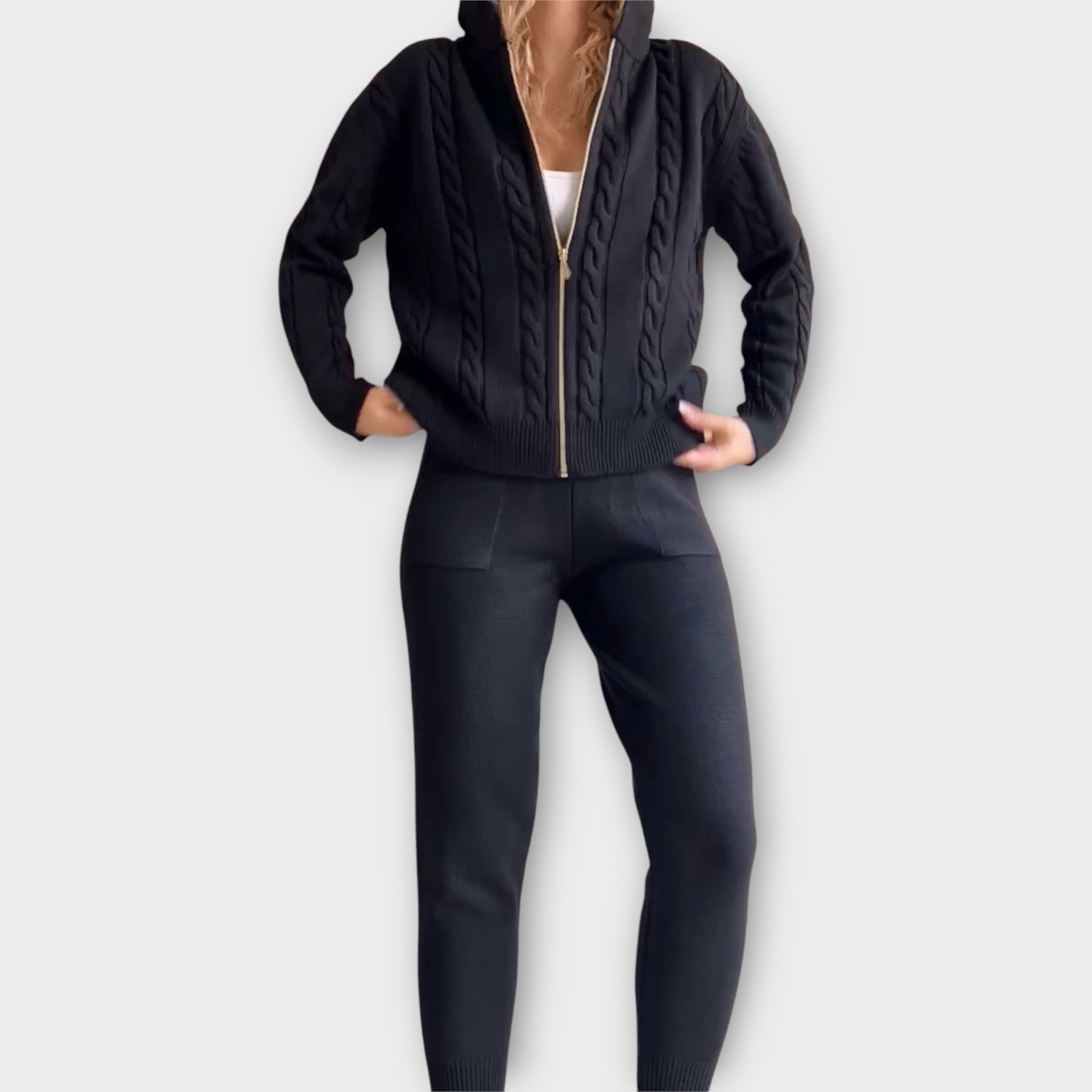 Pleteme set s kapucí a svetrem