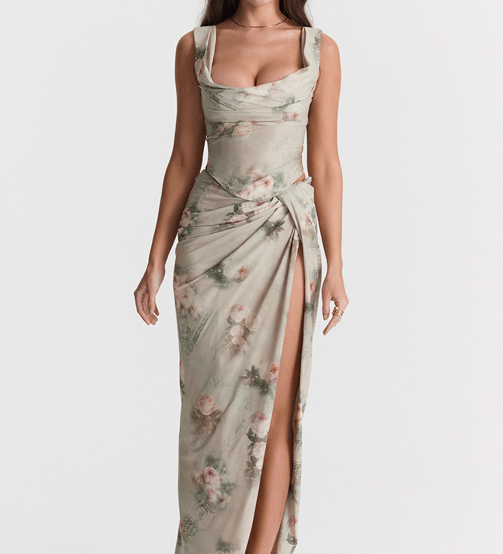 Ivelle | Šaty s výřezem a rozparkem